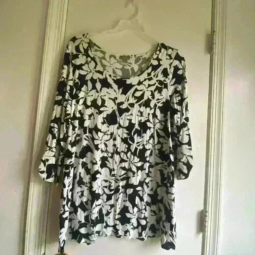 J. Jill Women's Black and White Tunic Shirt size Large‎ Stretch
